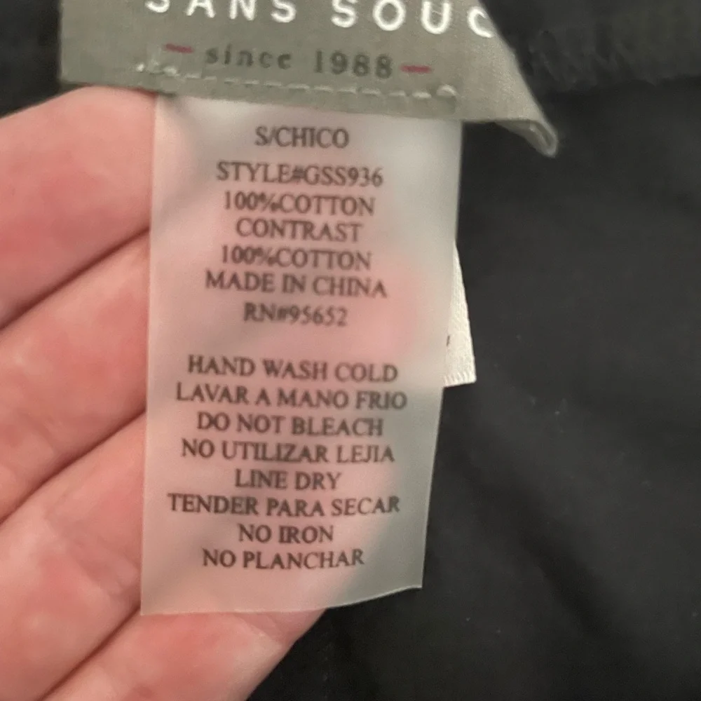 Sans Souci Black Cotton Pleated Mini Skirt. Size Small